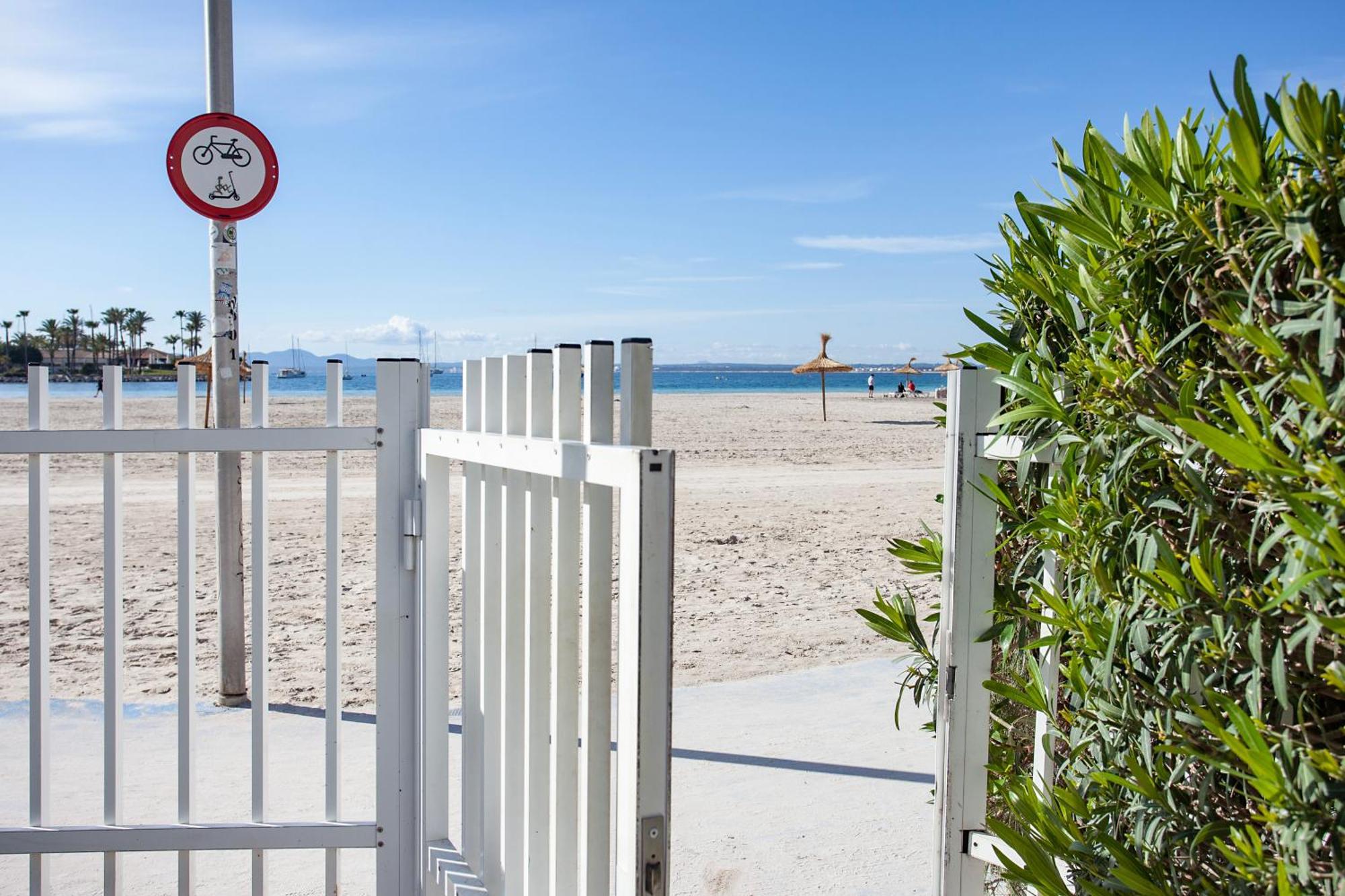 Sand Beach Apartments Port de Alcudia  Екстер'єр фото